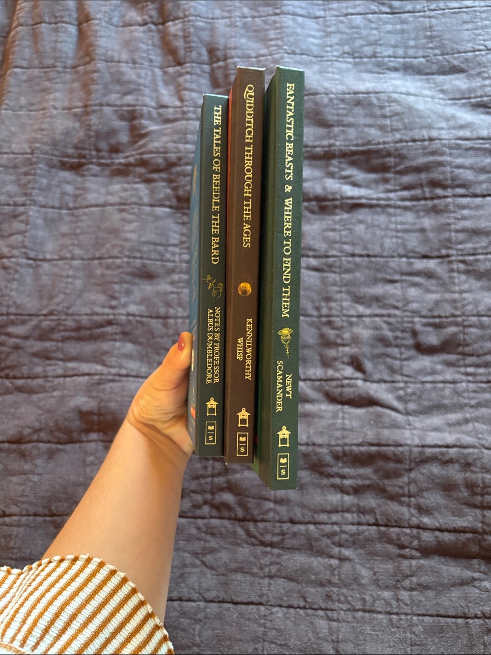 The Hogwarts Library Book Set in box - Picture 4 of 10